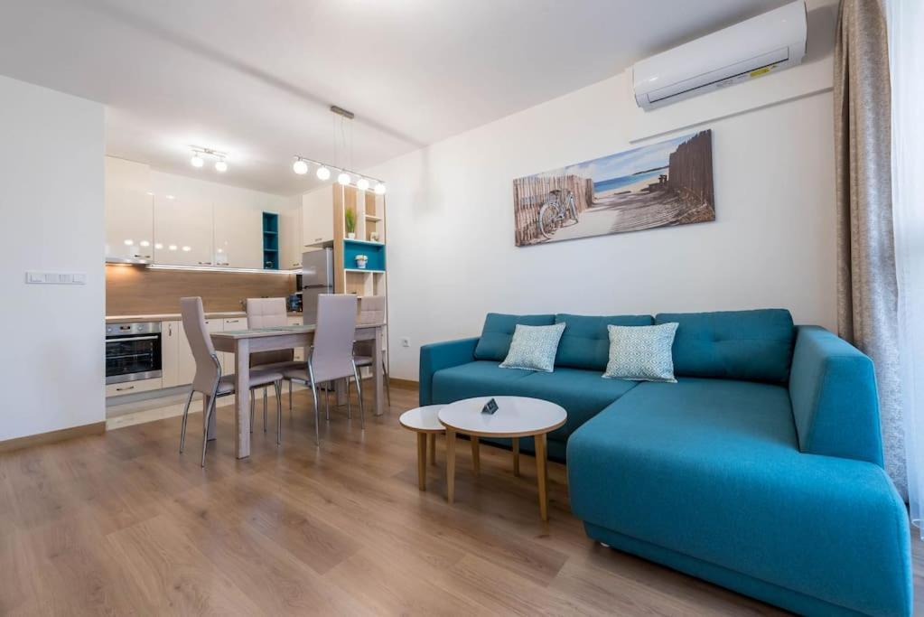 Labyrinth Apartment - Free Parking Space Included Varna Buitenkant foto
